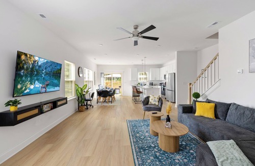 Charlotte House | Uptown Retreat Sleeps 10 w/Hot Tub, Games/Fenced