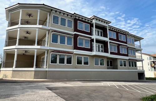 New Braunfels Condo | Uptown River Front Condo #202