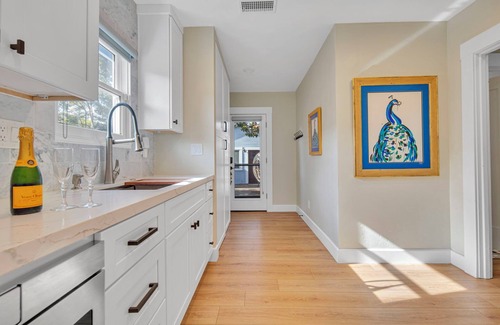 Mission Hills House | Uptown San Diego | Sauna | Updated and bright