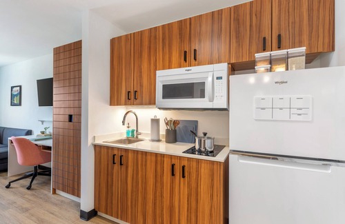 North Westminster Hotel | Uptown Suites Extended Stay Denver CO – Westminster