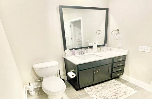 Third Ward Apartment | Uptown Traveling Dreams Studio w/Gym & Rooftop Pool!