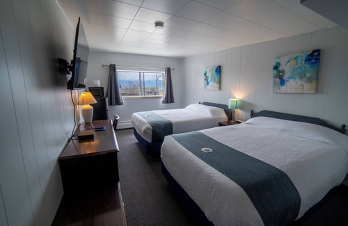 Creston Hotel | Uptowner Hotel