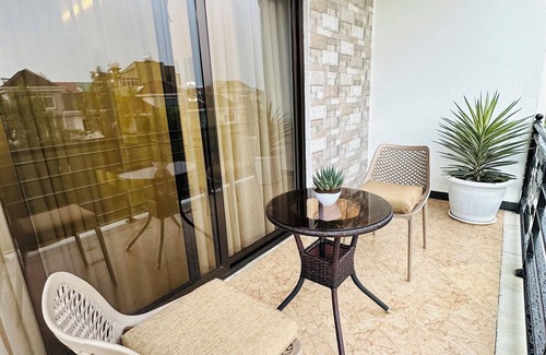 Bole House | Ur home away from home