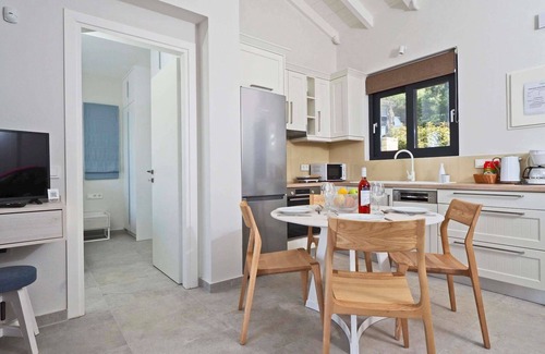 Agia Pelagia Chlomou Villa | Uranos - Two Bedroom Villa, Sleeps 4