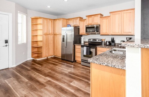 Tempe Apartment | Urban 2BR Near ASU|Pool, Gym & Pet-Frndly