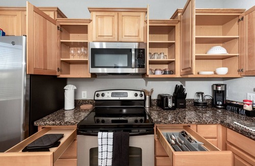 Tempe Apartment | Urban 2BR Near ASU|Pool, Gym & Pet-Frndly