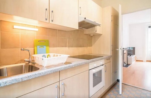 Les Grottes Apartment | Urban Apartment