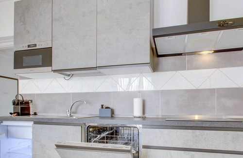 Mestre Apartment | Urban Balcony 66