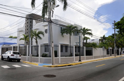 Parque House | Urban Beach Hideaway.a luxury family compound!