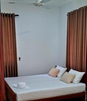 Gomagoda Hotel | Urban Breeze