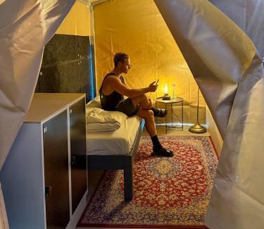 København NV Hostel | Urban Camper Hostel & Bar