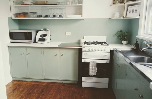 Tighes Hill House | Urban charm retreat in inner city Newcastle close to city & beach!