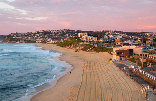 Tighes Hill House | Urban charm retreat in inner city Newcastle close to city & beach!