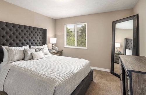 Grand Rapids Apartment | Urban Château- Spacious and Stylish Apartment- Downtown Grand Rapids, MI