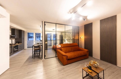 Quartiere XXIII Alessandrino Apartment | Urban Chic 2 Luxury Suite Apartments
