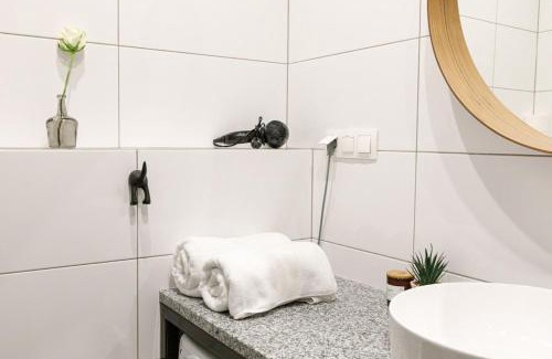 Wroclaw City Center Apartment | Urban Chic - City Center - Great Location&Kosciuszki