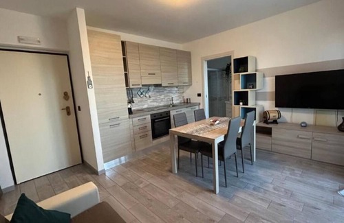 Villanova d'Asti Apartment | Urban Chic House