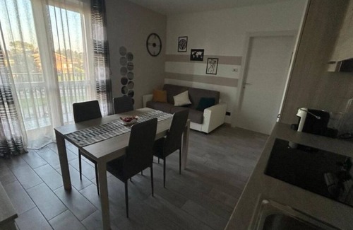 Villanova d'Asti Apartment | Urban Chic House