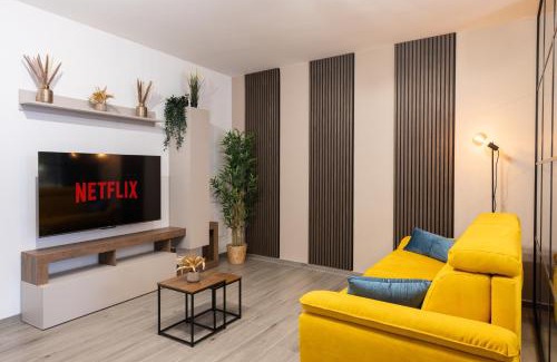 Quartiere XXIII Alessandrino Apartment | Urban Chic Luxury Suite Apartments