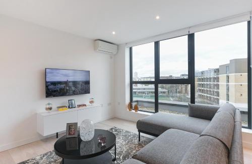 Haverstock Apartment | Urban Chic - Marine