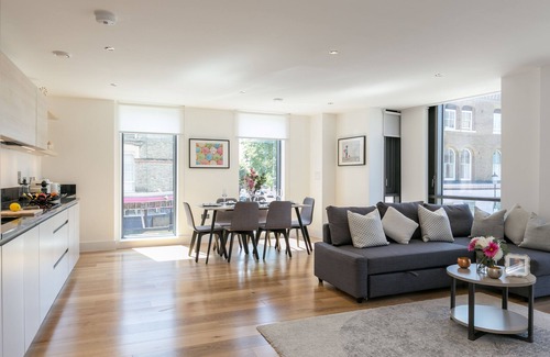 Golborne Apartment | Urban Chic - Portobello