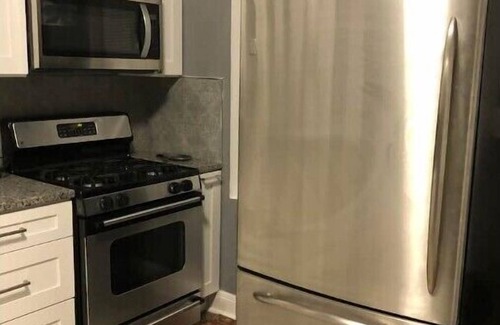 Little Village Apartment | Urban Coach Penthouse - Minutes from downtownn