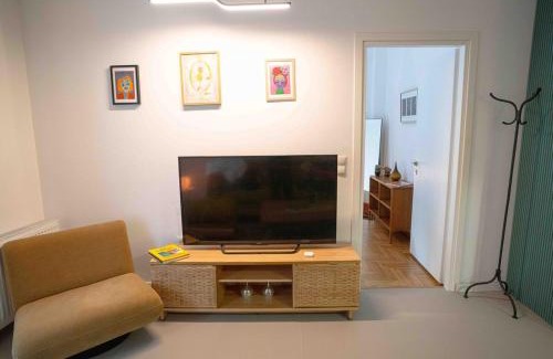 Neapoli Apartment | Urban comfort in Athens centre