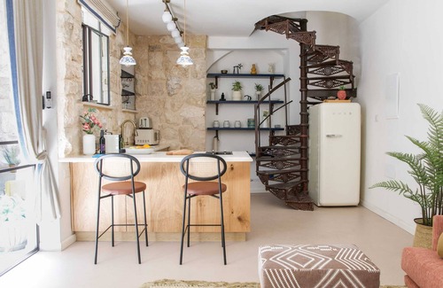 Jaffa Apartment | Urban Comfort with a Middle Eastern Flair