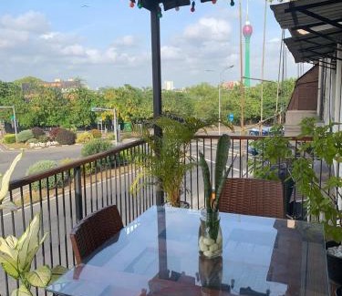 Fort Bed & Breakfast | Urban Deck