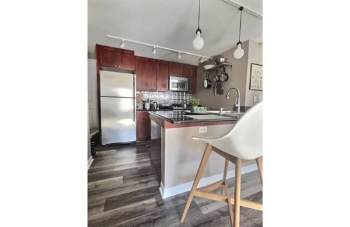 Cheesman Park Apartment | Urban Denver 2BR Flat, Steps to Botanical Garden