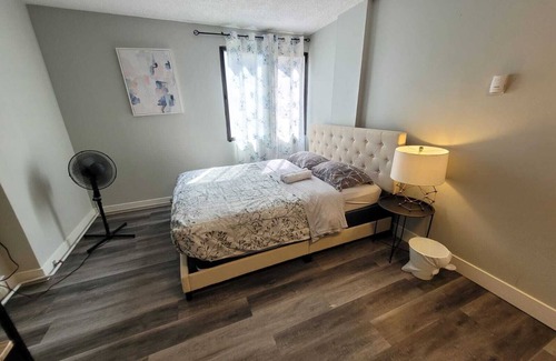 Downtown Calgary Apartment | Urban Dream: Your Downtown Escape