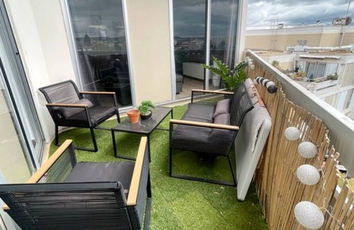 Soisy-sous-Montmorency Apartment | Urban elegance Close to Paris