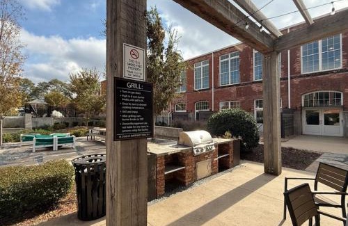 Judson Apartment | Urban Escape Industrial 2BR 2BA