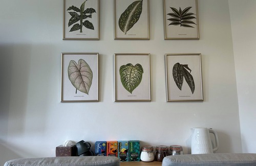 Portswood Apartment | Urban Escape: Modern Retreat Near Uni & Hospital