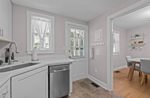 Southwest Raleigh House | Urban Escape | Near Downtown