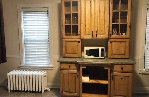 Des Plaines House | Urban Farmhouse near O’Hare Airport
