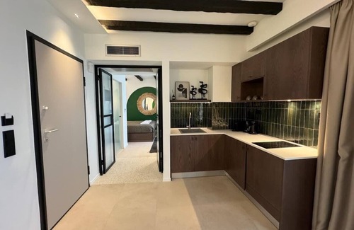 Naousa Apartment | Urban Gem in the Heart of Naoussa, A Stylish Escape