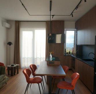 Floresti Apartment | Urban Grove Apartment