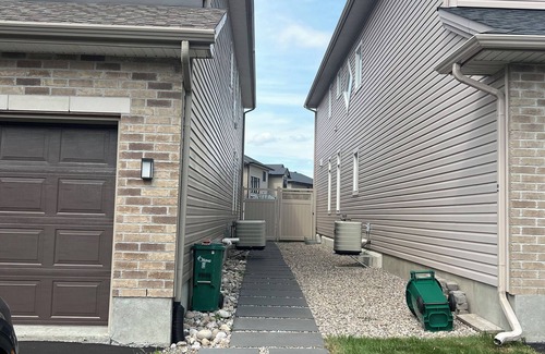 Ottawa Division House | Urban Haven – Private Cozy Ottawa Suite