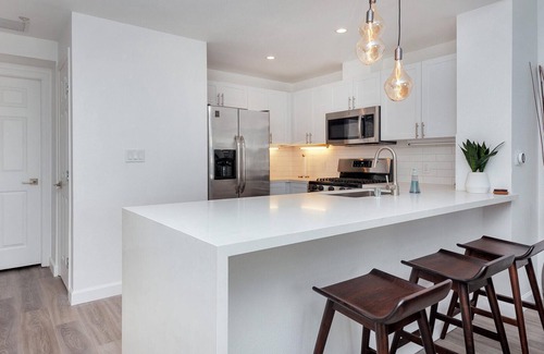Downtown San Diego Condo | Urban Hi-Tech 2 BR Escape in Little Italy~Near Bay, Gas Lamp & Beaches!