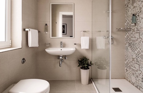 Gzira Hotel | Urban Isle