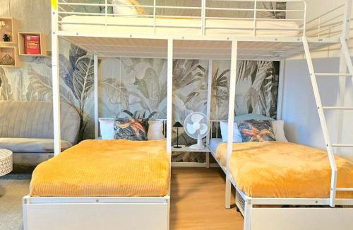 Kaiserlei Apartment | Urban Jungle Riesiger Balkon Parken Arbeitsplatz