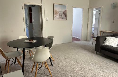 Kingsland Villa | Urban Kingsland Bungalow