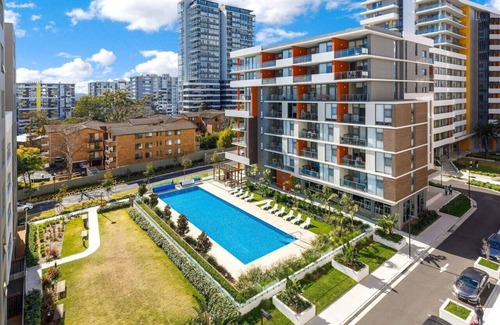 Macquarie Park Apartment | Urban Lifestyle Retreat in Macquarie Park