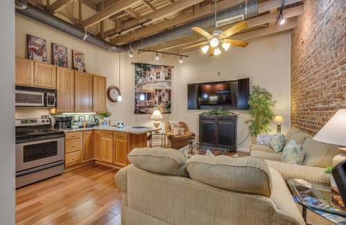 Sullivan County Apartment | Urban Living Loft in heart of Downtown,Walkable