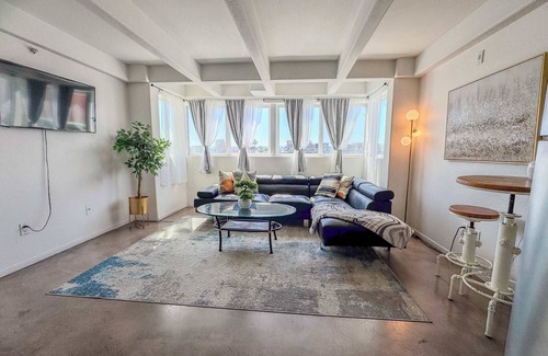 Little Italy Apartment | Urban Loft in Little Italy w/City View and parking