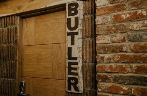 Melksham Apartment | Urban Lofts, Melksham - Butler