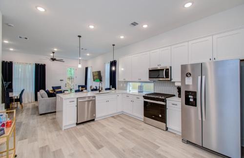 Northside House | Urban luxe Getaway 4 mins to DT Newly Built Home