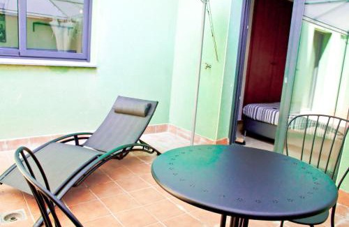 Vic - Remei Apartment | Urban Manesa city center apartment with private patio