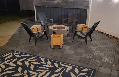 St. Joseph Apartment | Urban Oasis: Cozy 2-bedroom apartment in the center of Saint Joseph